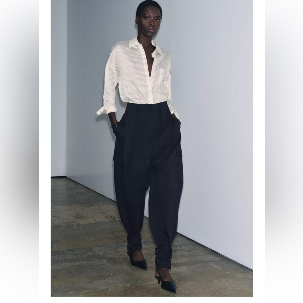 TREND NEW ! ZARA  PLEATED  CARGO PANTS 
🚨FIRM PRICE NO DISCOUNT ON THIS PANTS - Picture 2 of 16